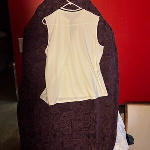 AUW White Top with Black Trim